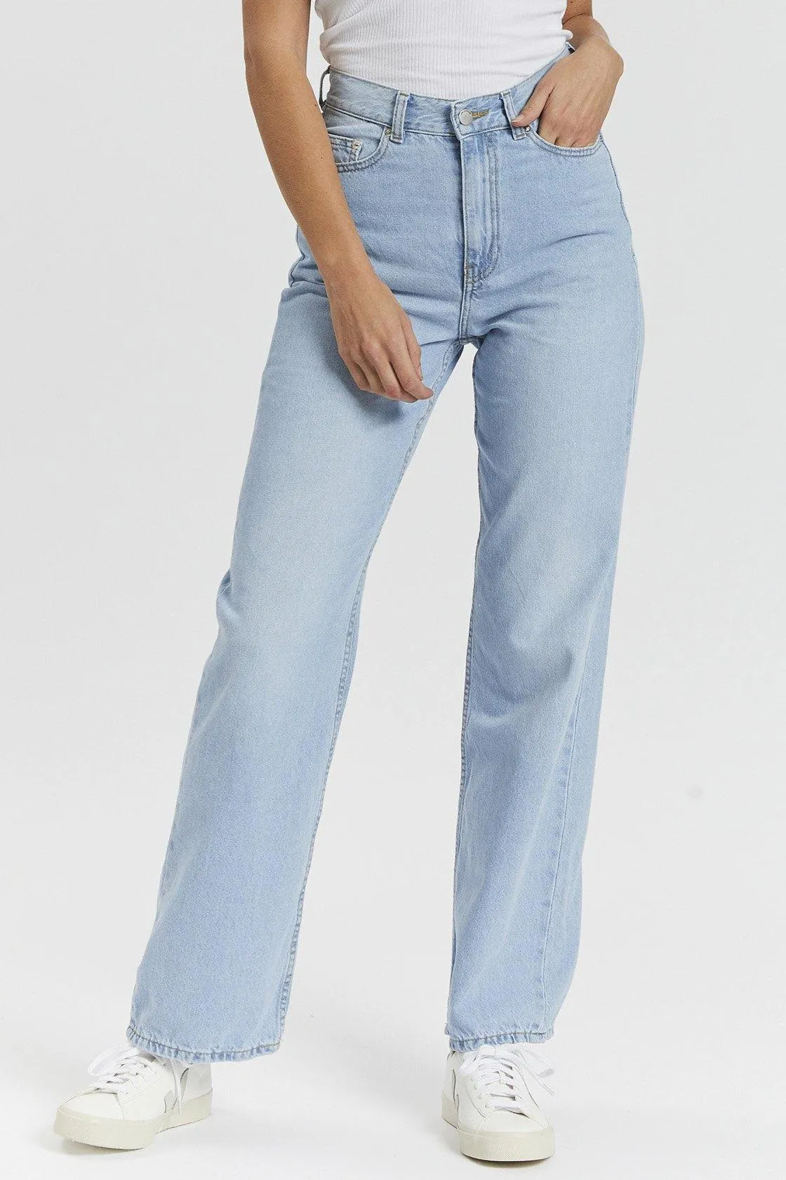 Echo Straight Jeans - Superlight Blue