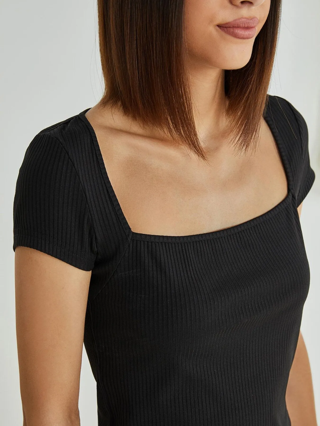 OL Plain Square Neck Rib Tee