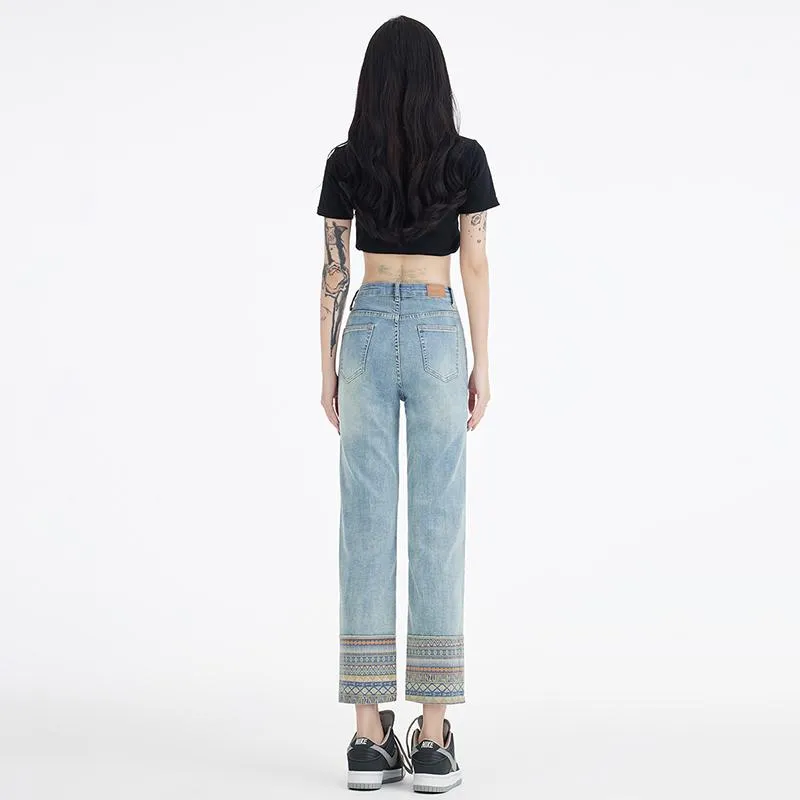 Simplicity Straight Leg Embroidery Jeans