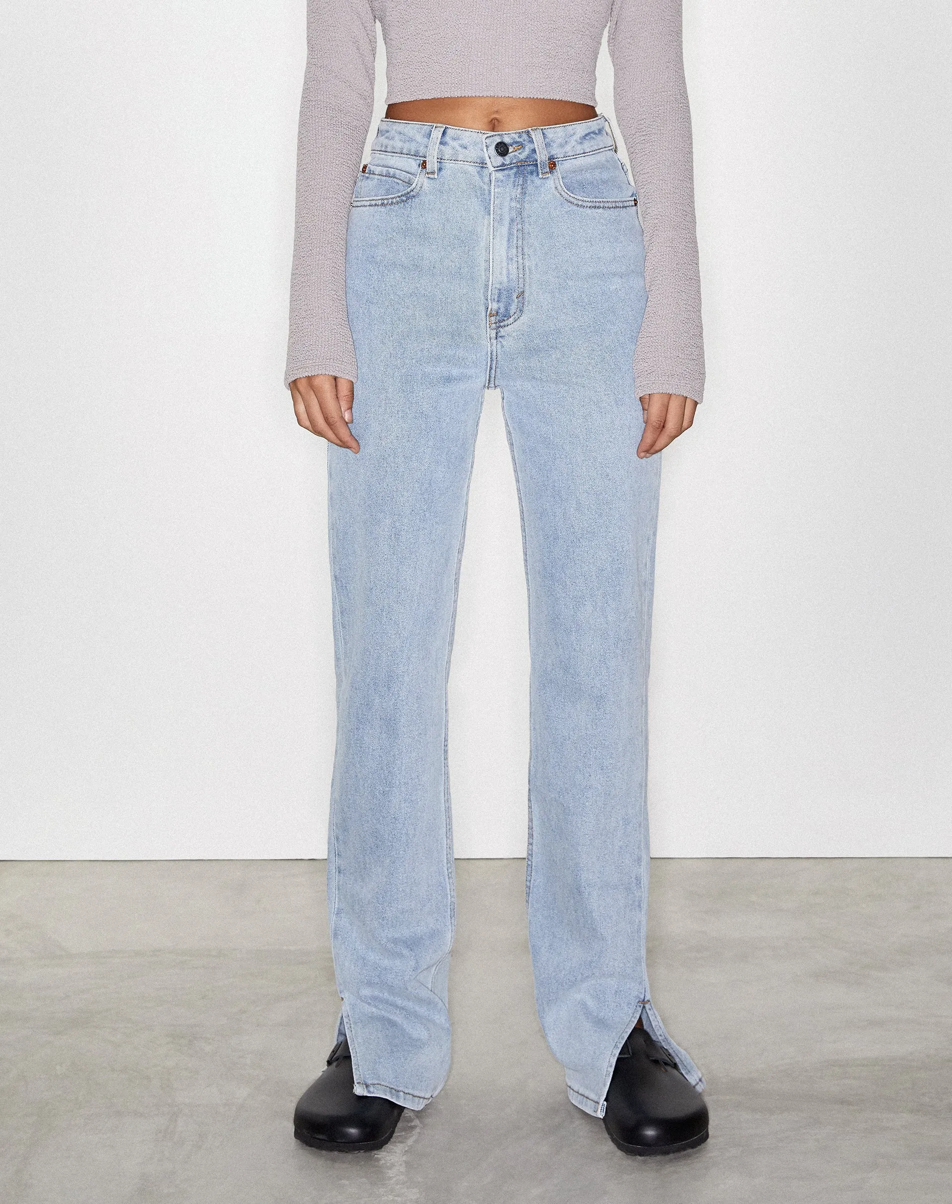 Straight Leg Jeans in Light Wash Blue